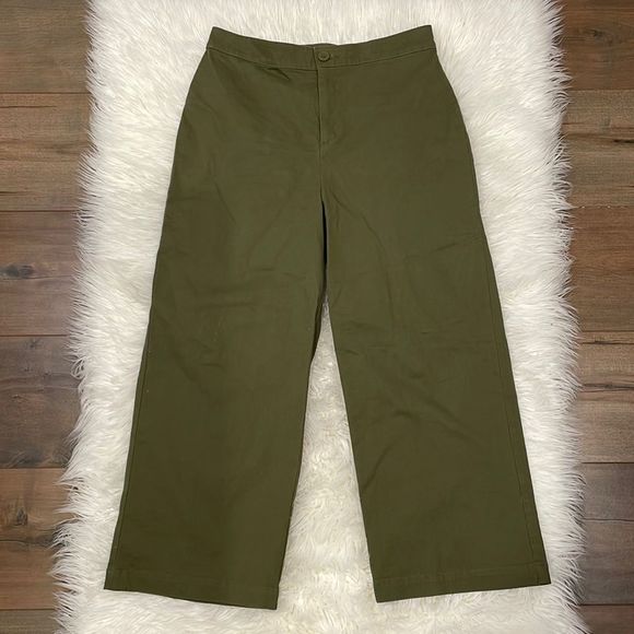 Forever 21 cropped green wide leg pant - Picture 2 of 7